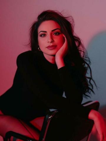 Аюми Элит Дама фото 8